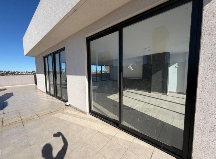 Oficina comercial · 172m² · 1 Ambiente · 1 Cochera