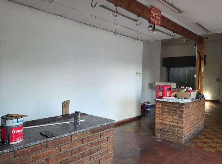 Local comercial · 150m² · 3 Ambientes