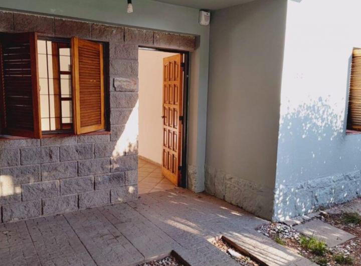 Casa · 123m² · 6 Ambientes · 1 Cochera