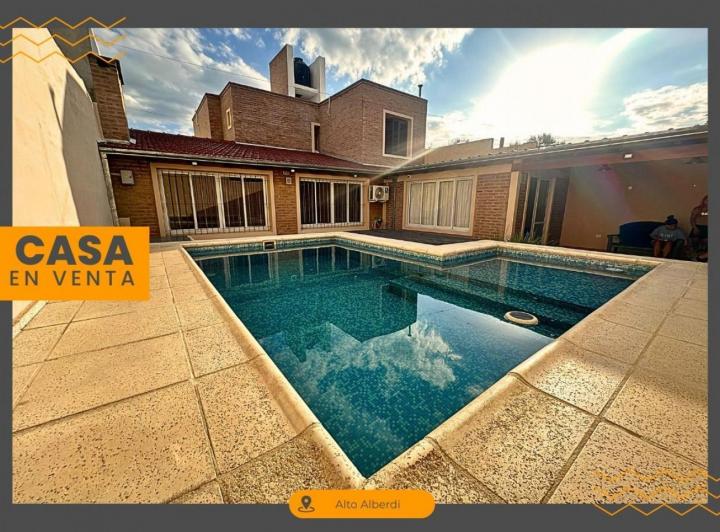 Casa · 180m² · 8 Ambientes · 2 Cocheras