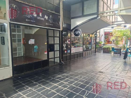 Local comercial · 57m²