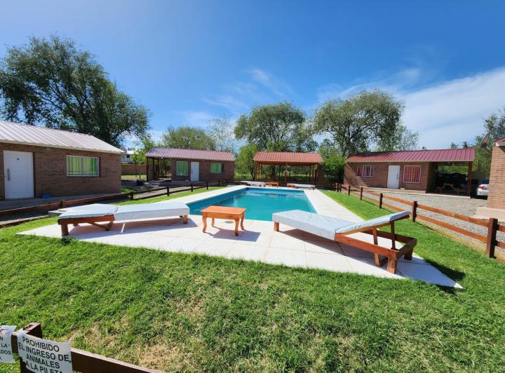 Casa · 300m² · 4 Ambientes · 1 Cochera