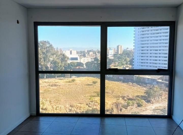 Departamento · 65m² · 5 Ambientes · 1 Cochera