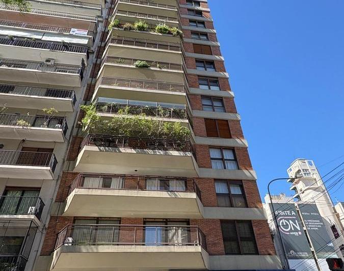 Departamento · 235m² · 8 Ambientes · 2 Cocheras