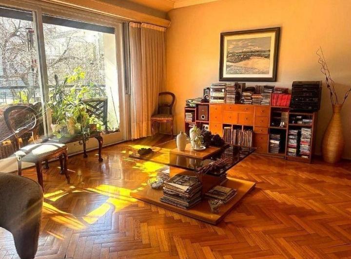 Departamento · 213m² · 6 Ambientes · 1 Cochera