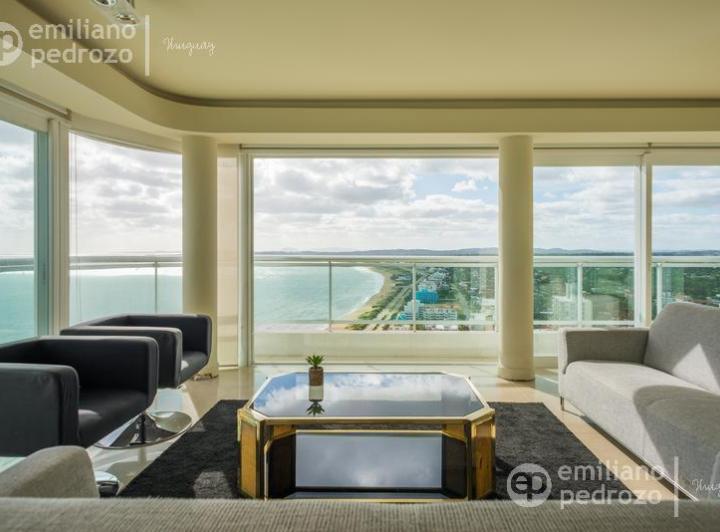 Departamento · 258m² · 4 Ambientes · 4 Cocheras