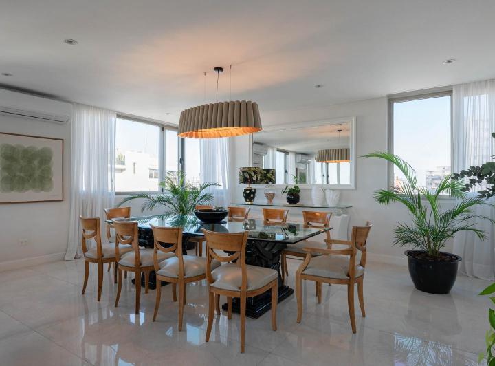 Departamento · 300m² · 5 Ambientes · 3 Cocheras