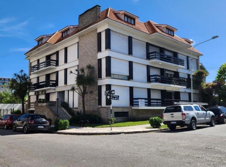 Departamento · 68m² · 3 Ambientes · 1 Cochera