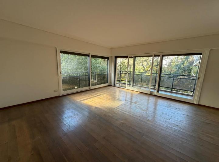 Departamento · 160m² · 4 Ambientes · 1 Cochera