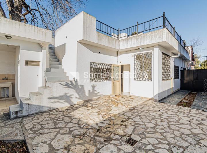 Casa · 142m² · 4 Ambientes · 2 Cocheras