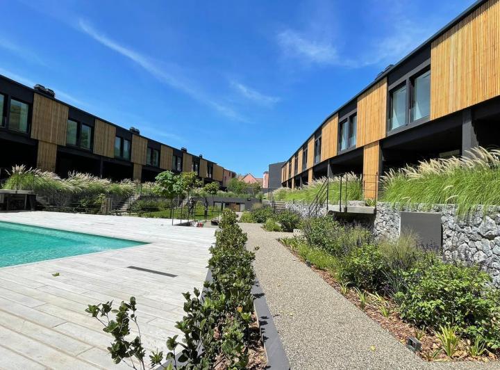 Casa · 186m² · 4 Ambientes · 2 Cocheras