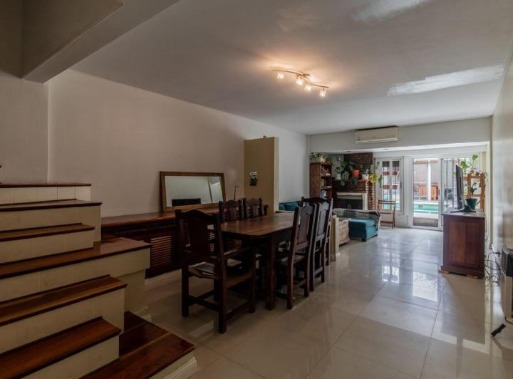 Casa · 144m² · 6 Ambientes · 1 Cochera