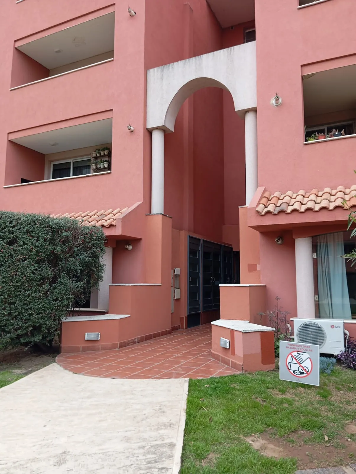 Complejo Bardas - Dpto 2 dormitorios, estudio, lavadero, asador y amenities