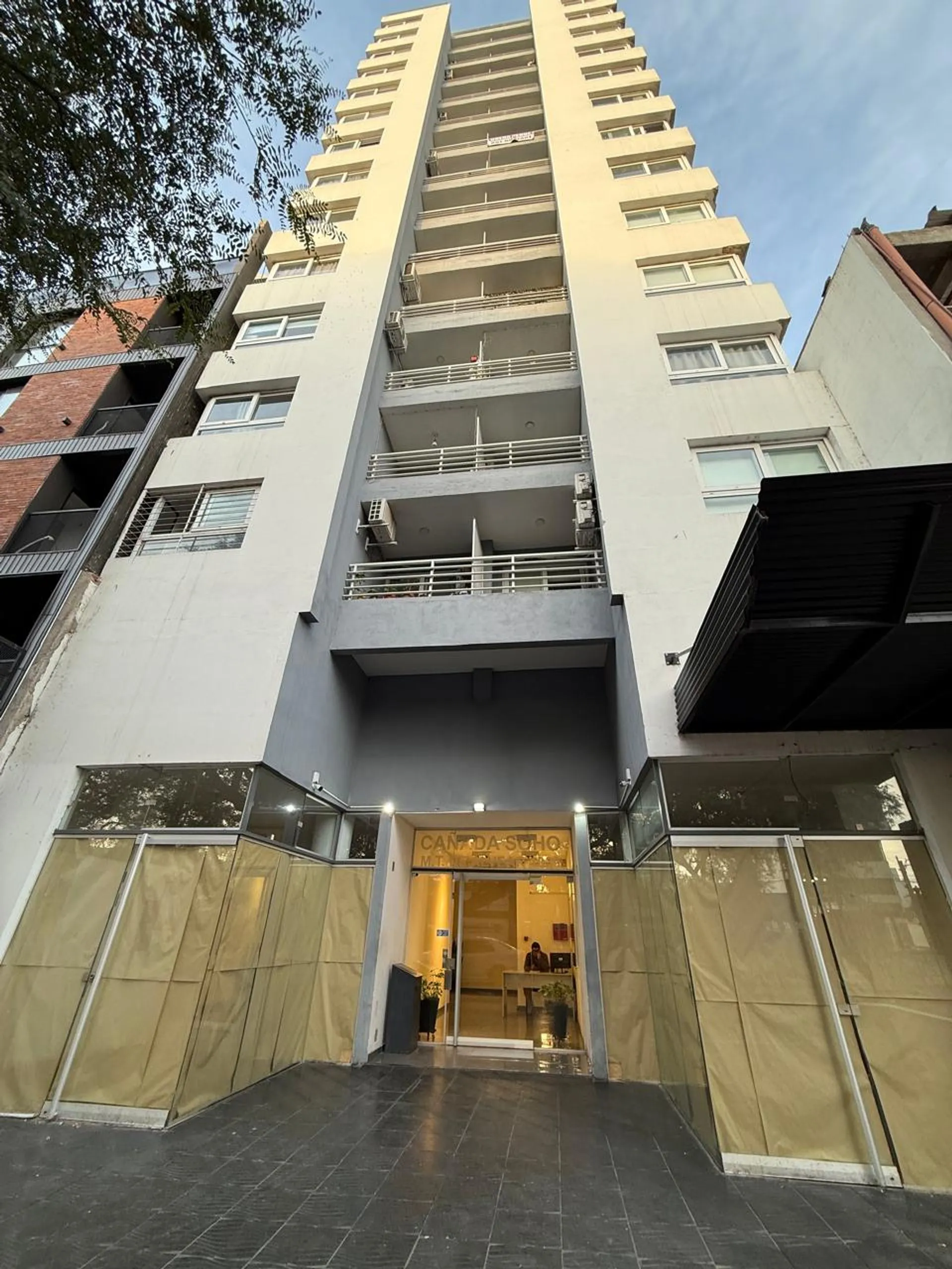 DEPARTAMENTO GUEMES SOBRE CAÑADA CORDOBA 1 DORMI BALCON SEGURIDAD PISO 8º VENTA