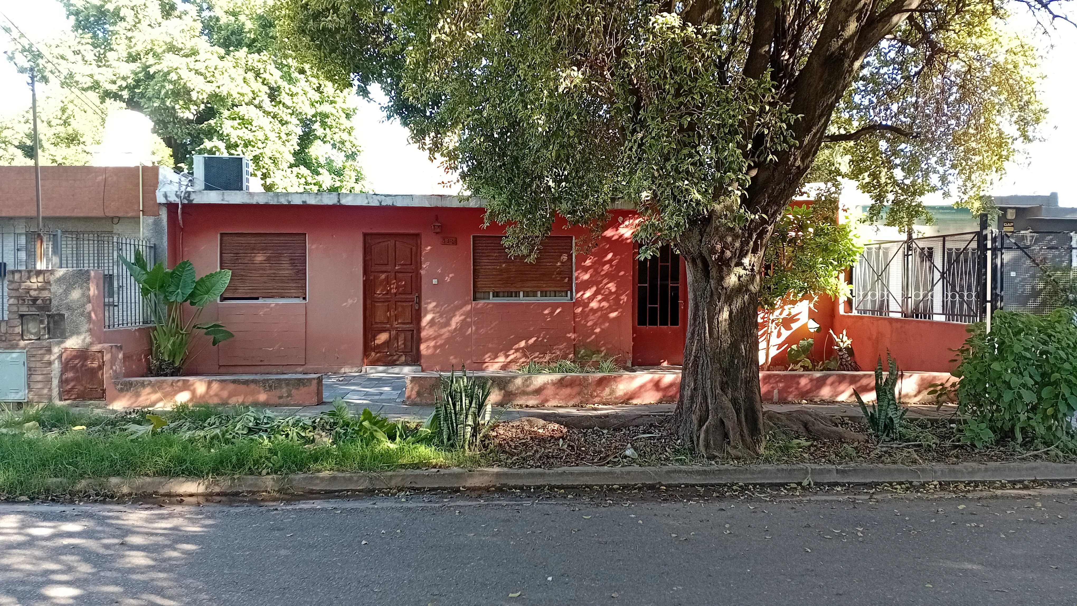 SE VENDE CASA 3 DORMITORIOS B° PALMAR