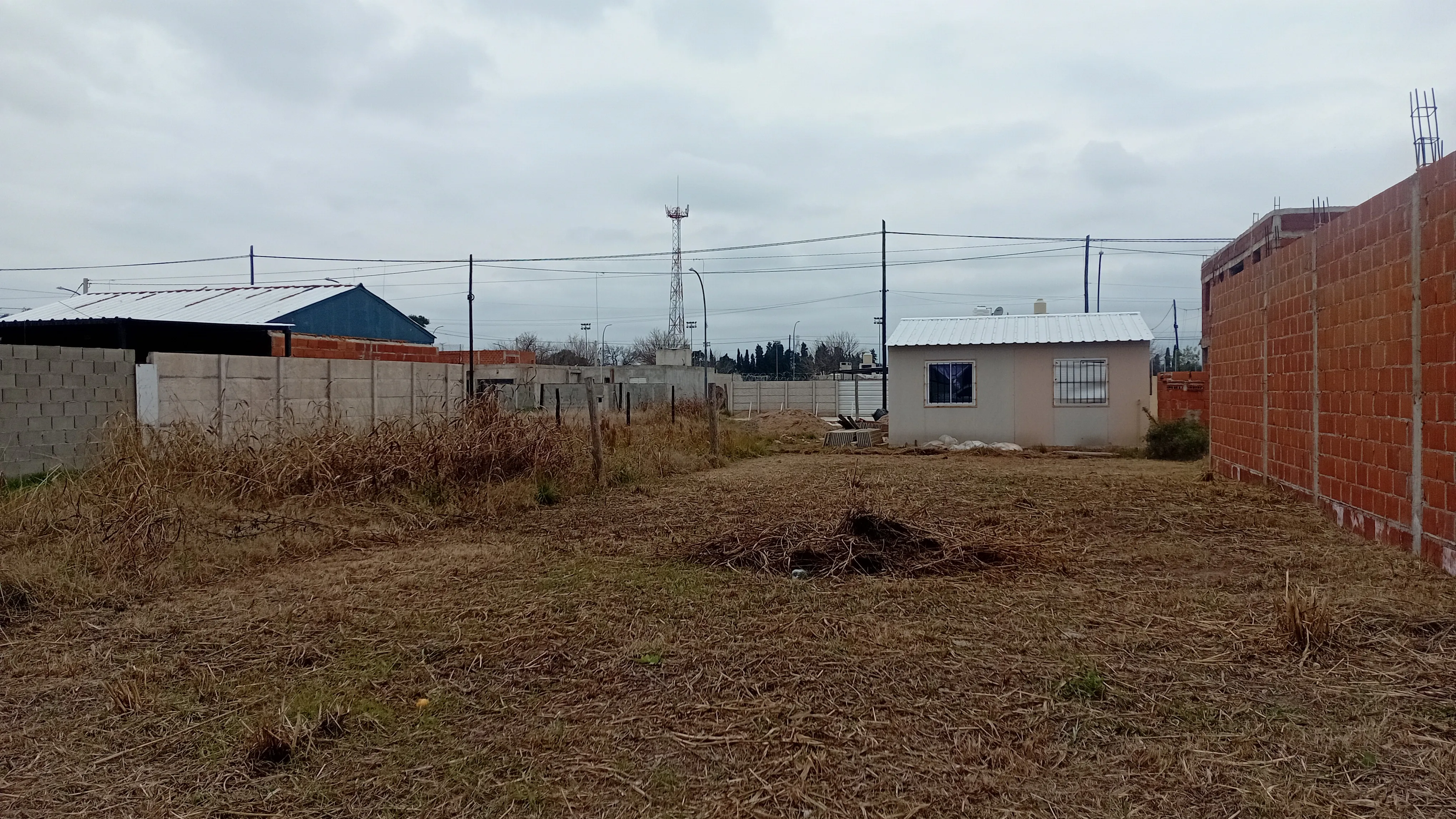 VENTA DE LOTE EN B° LOS BOULEVARES