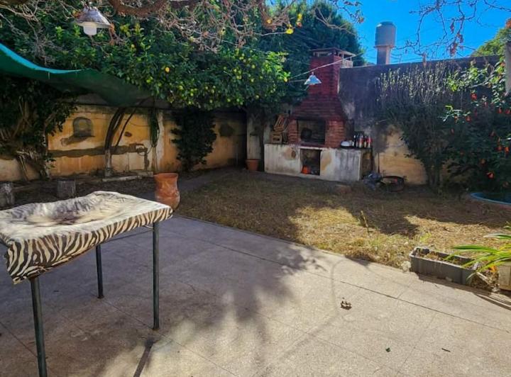 Casa · 84m² · 5 Ambientes