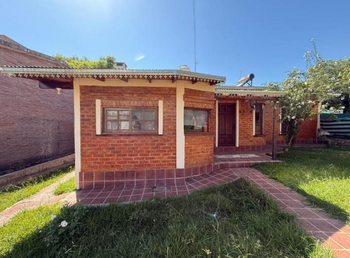 Casa · 150m² · 4 Ambientes · 2 Cocheras