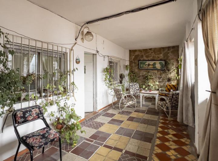 Casa · 170m² · 6 Ambientes · 1 Cochera