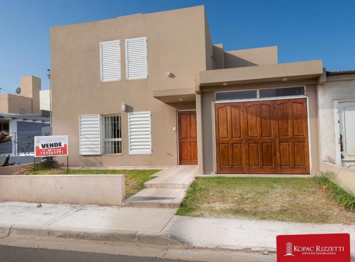 Casa · 160m² · 3 Ambientes