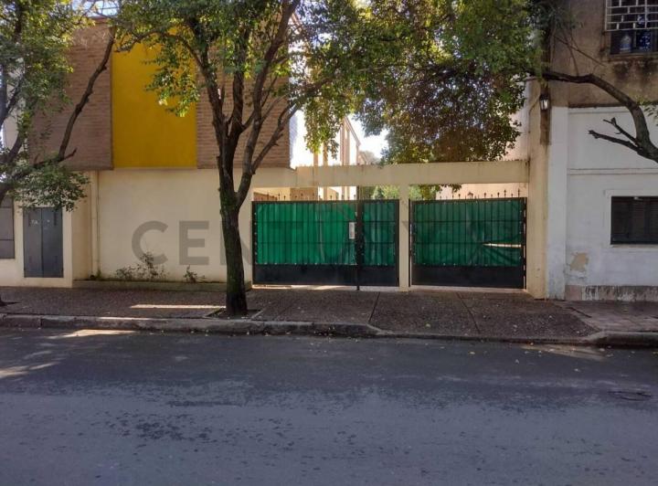 Casa · 70m² · 6 Ambientes · 1 Cochera