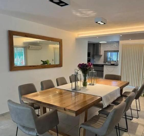 Casa · 259m² · 3 Ambientes