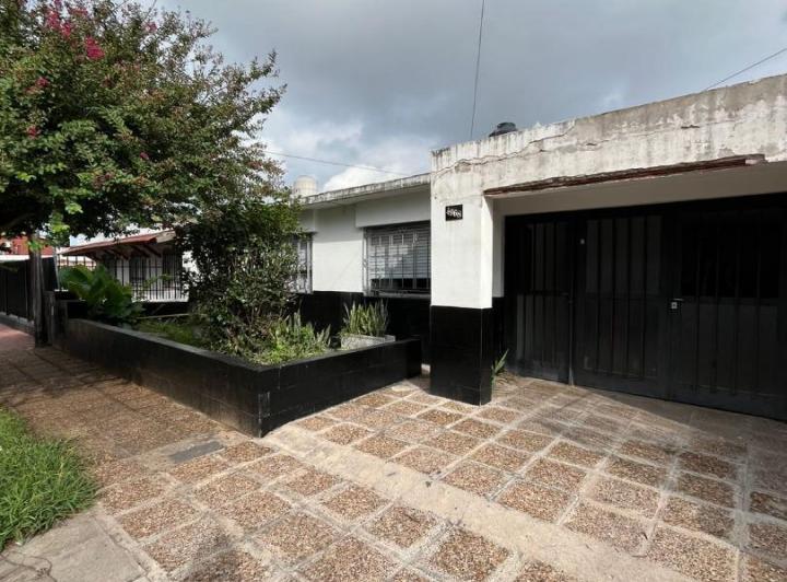 Casa · 154m² · 3 Dormitorios · 1 Cochera