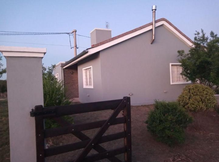 Casa · 90m² · 4 Ambientes · 1 Cochera
