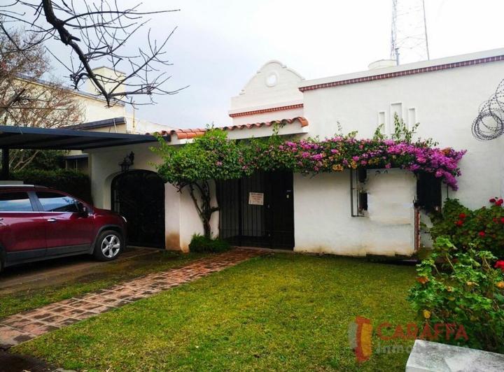 Casa · 183m² · 3 Ambientes · 2 Cocheras