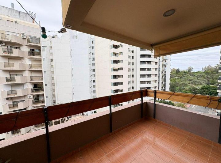 Departamento · 215m² · 5 Ambientes · 1 Cochera