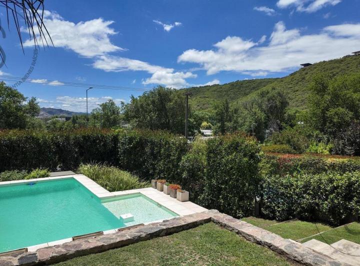 Casa · 165m² · 4 Ambientes