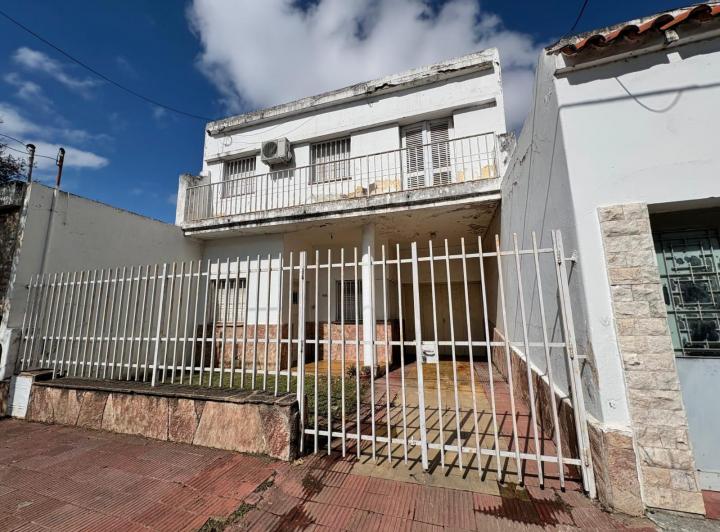 Casa · 166m² · 4 Ambientes · 1 Cochera