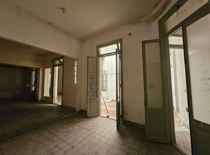 Casa · 429m² · 11 Ambientes · 1 Cochera