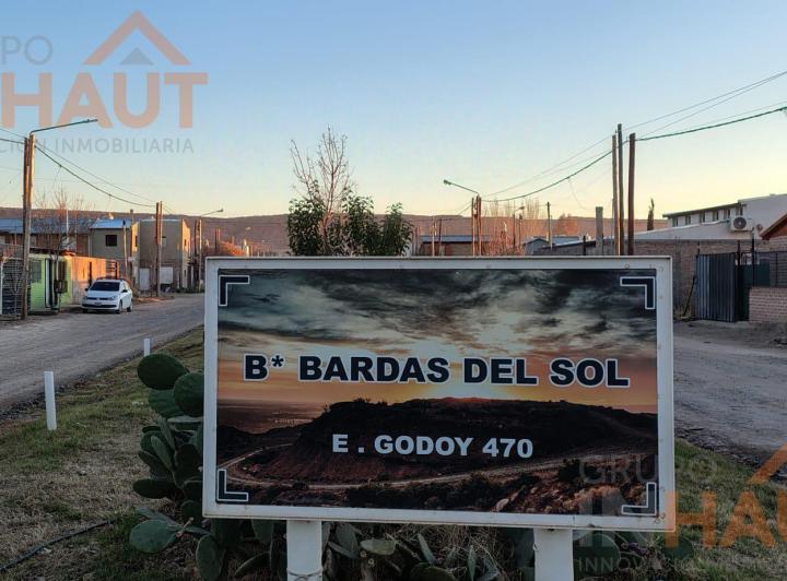 Terreno · 230m²