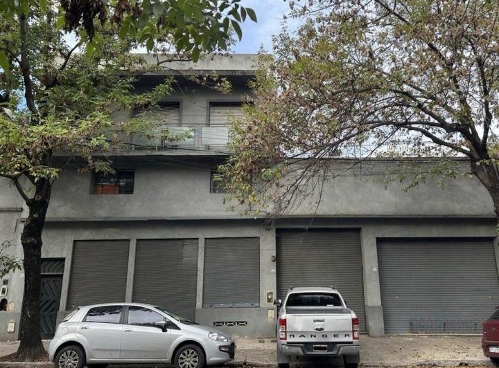 Terreno · 695m²