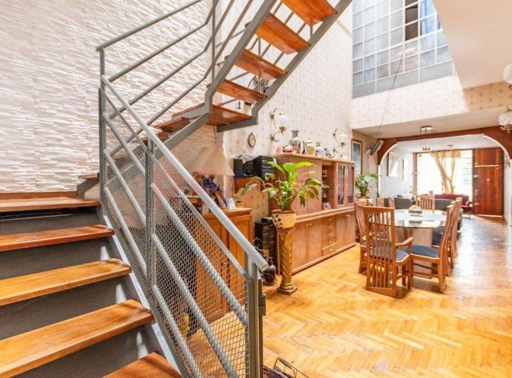 PH · 134m² · 6 Ambientes · 1 Cochera