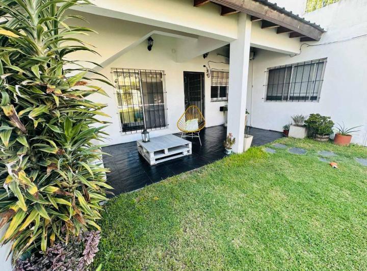 PH · 92m² · 6 Ambientes · 1 Cochera