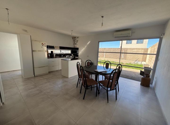 Casa · 100m² · 5 Ambientes
