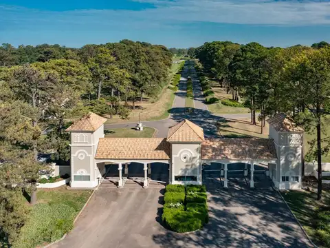 Terreno en Venta en Los Pinares Country Club, Countries y Barrios Cerrados en Exaltacion de la Cruz