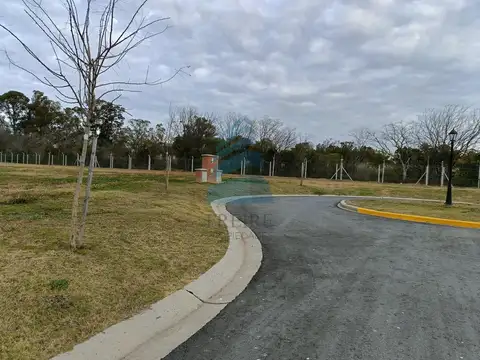 Terreno en Venta en Pilar Del Este - Santa Sofia, Countries y Barrios Cerrados en Pilar