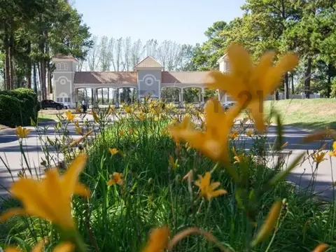 Terreno en Venta en Los Pinares Country Club, Countries y Barrios Cerrados en Exaltacion de la Cruz