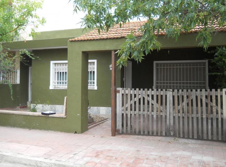 Casa · 196m² · 2 Ambientes · 1 Cochera