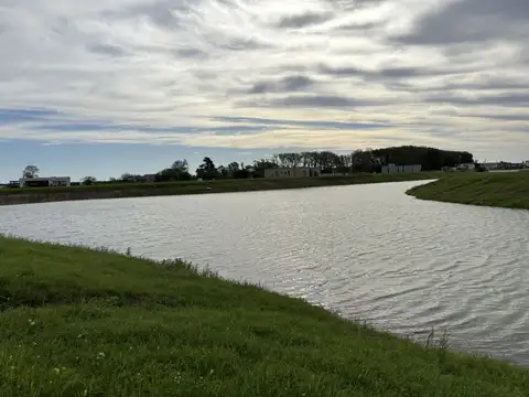 Terreno en Venta en La Alameda, Canning