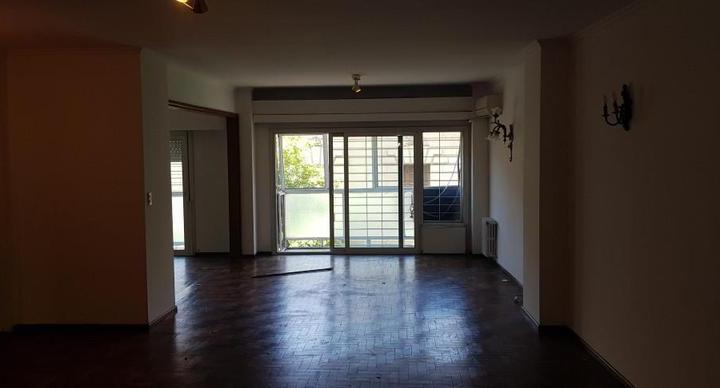 Departamento · 210m² · 6 Ambientes · 1 Cochera