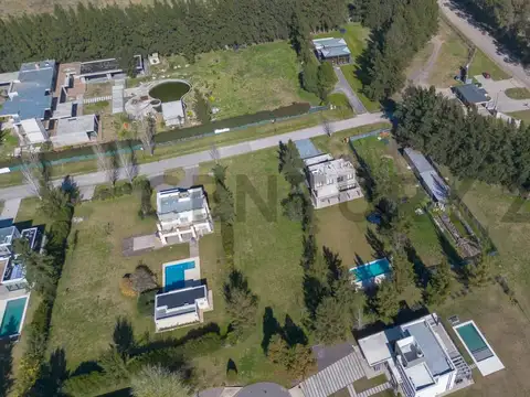 Terreno en Venta en Club Miralagos, Countries y Barrios Cerrados en la Plata