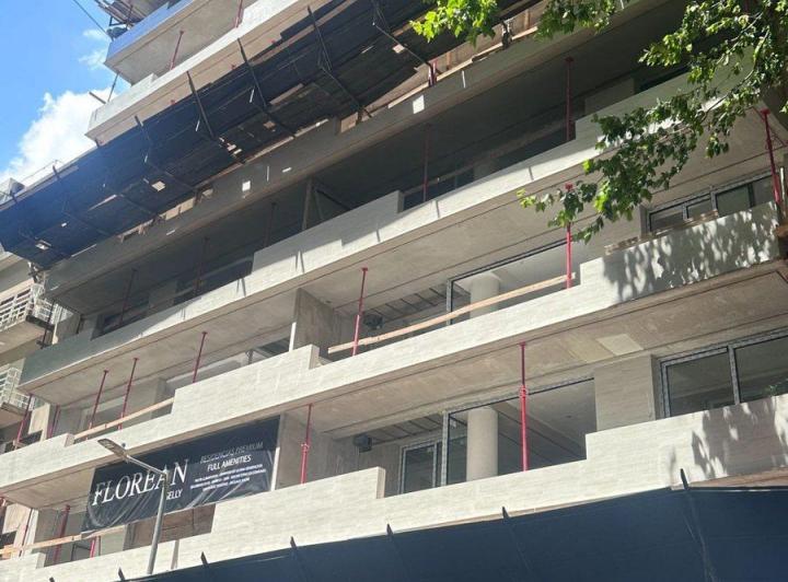 Departamento · 140m² · 4 Ambientes · 2 Cocheras