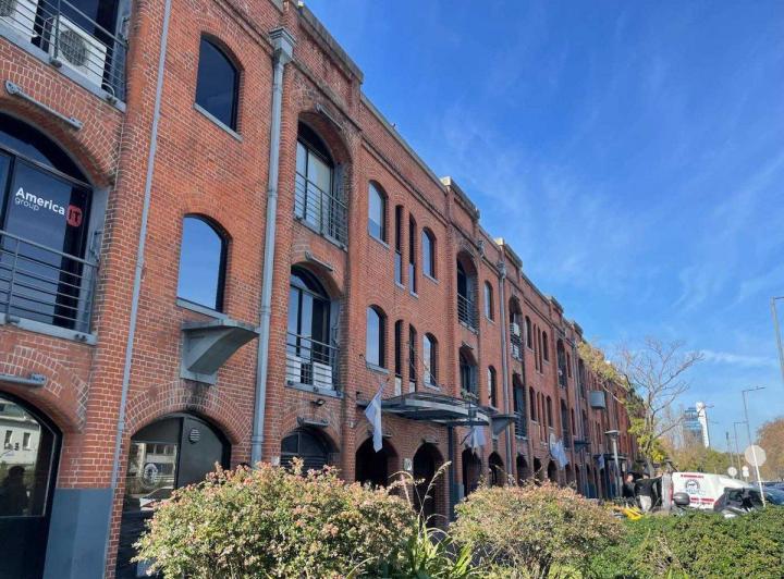 Departamento · 218m² · 6 Ambientes · 1 Cochera