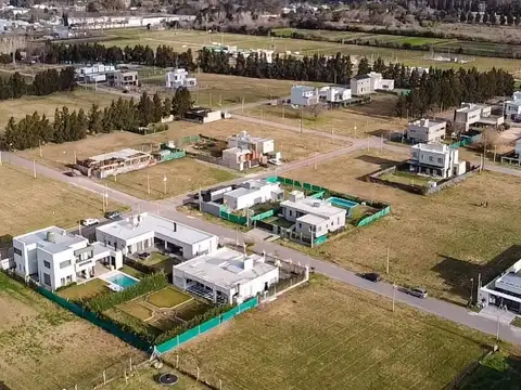 Terreno en Venta en Jose Hernandez, La Plata