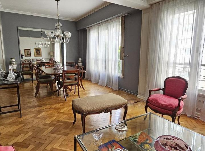 Departamento · 207m² · 7 Ambientes · 1 Cochera