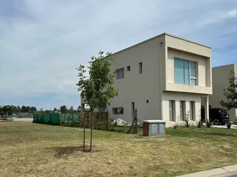 Terreno en Venta en Pilar Del Este, Countries y Barrios Cerrados en Pilar
